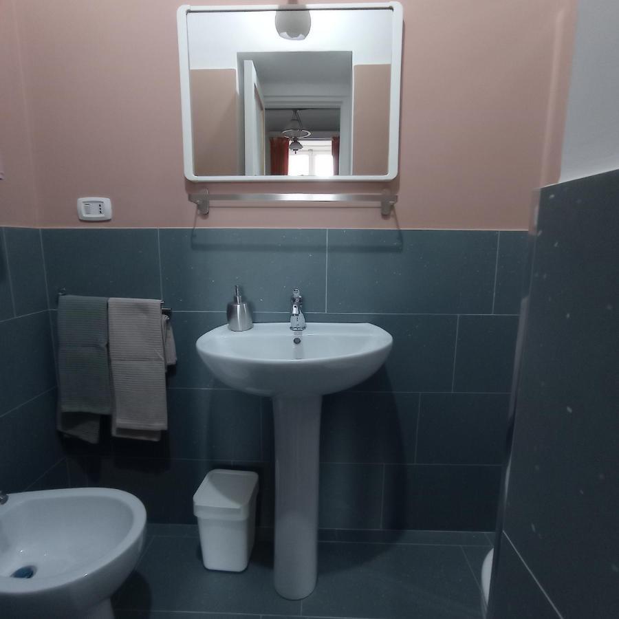 La Casa Nova Hotel Napoli Bagian luar foto